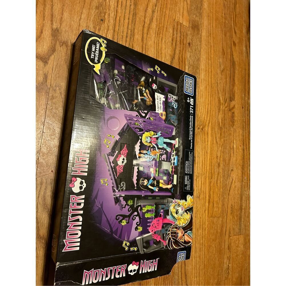 Monster High Mega Bloks Graveyard‎ Garden Party Glow in Dark 371? +Instructional
